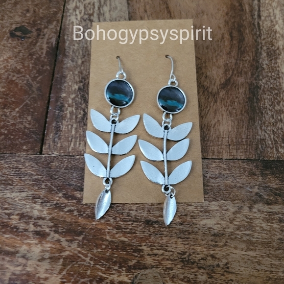 Boho Retro Leaf Dangle Drop  Earrings With Pine Stone - Picture 12 of 12